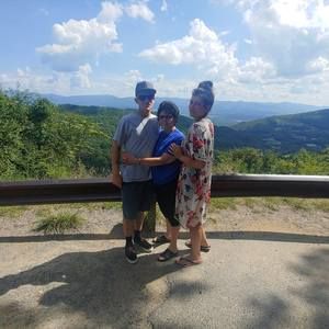 Meet your Posher, Zachary